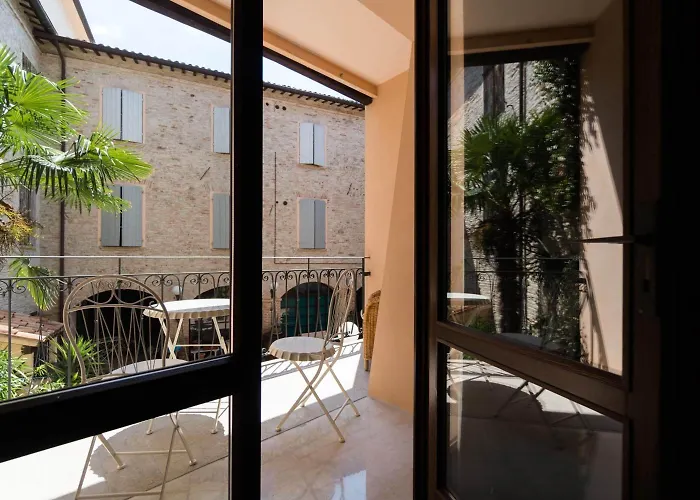 Oda ve Kahvaltı Relais Corte Dei Turchi 4*